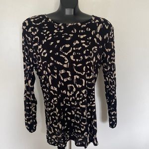 Black and white long sleeve shirt